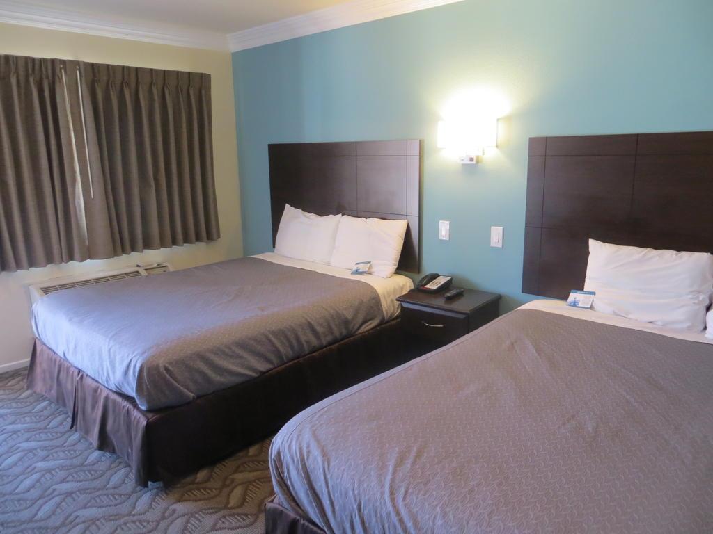 Rodeway Inn & Suites Inglewood Exterior photo