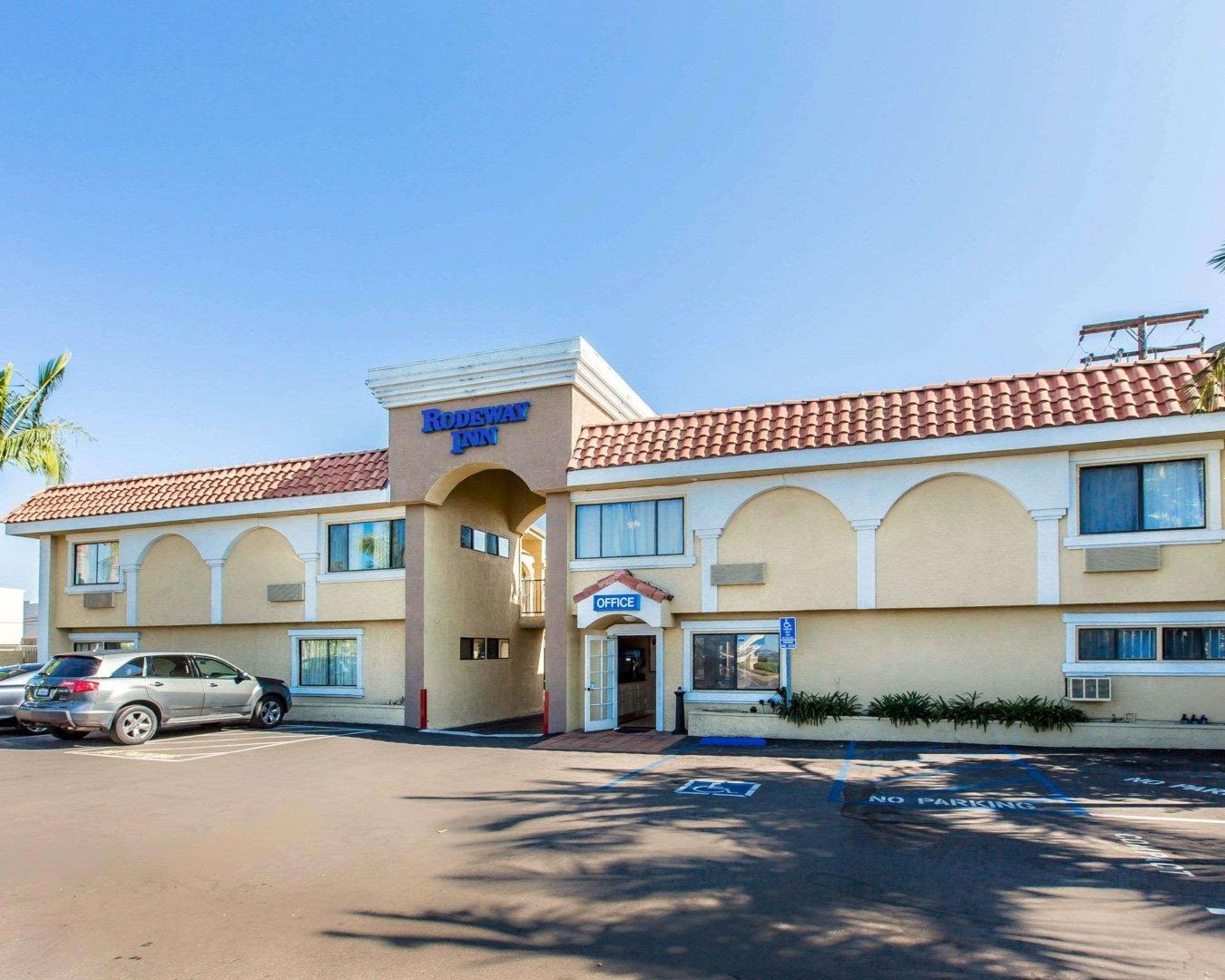 Rodeway Inn & Suites Inglewood Exterior photo